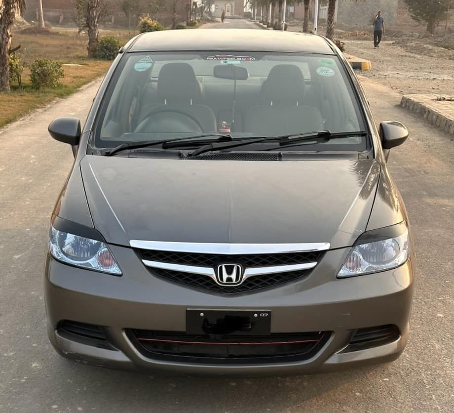 Booking a car / Honda City gallery 2