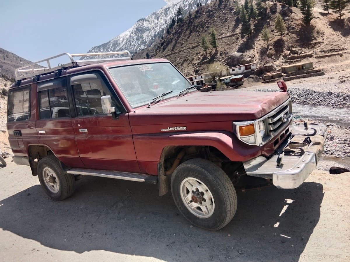 Khuram Yaseen Rent a Car Services gallery 2