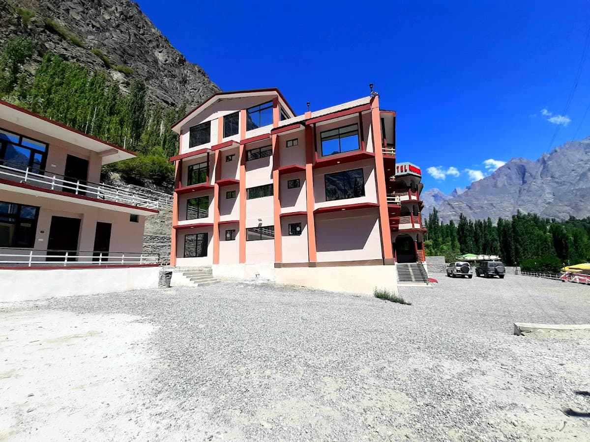 Hotel Mountain Lagoon Skardu