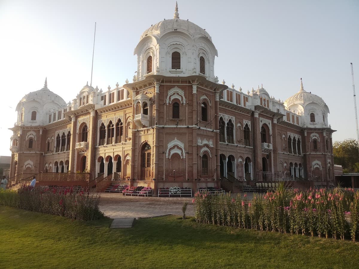 Suhail Rent A Car gallery 4