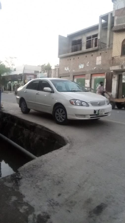 Arham rent car services with driver gallery 3