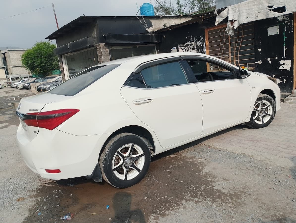 Abbottabad tours and travels rent a car gallery 2