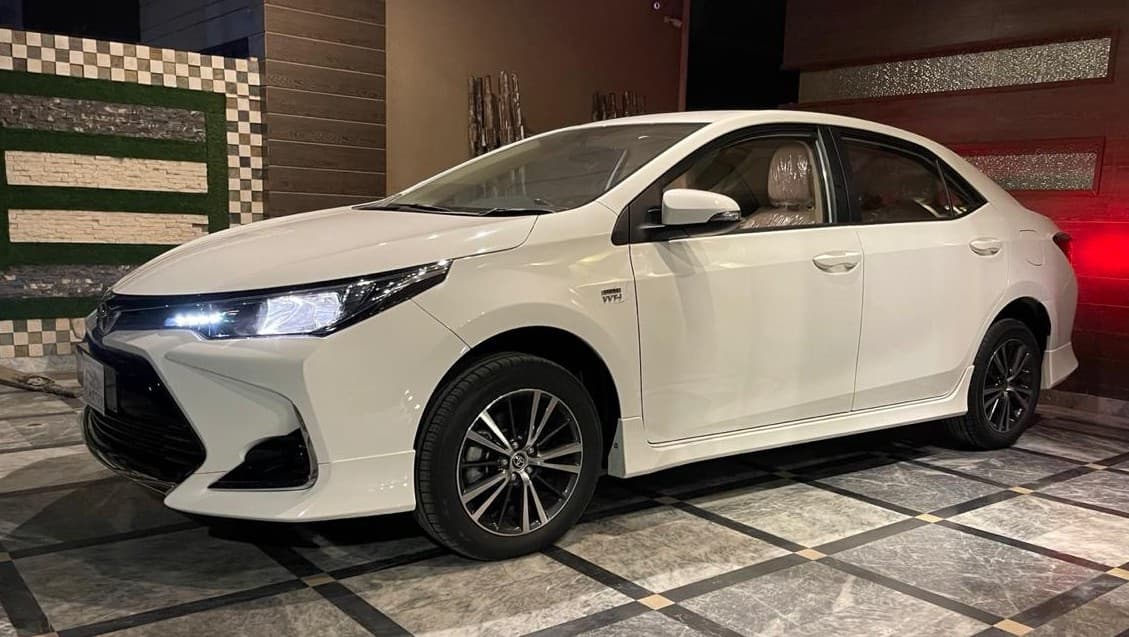 Toyota Corolla Altis X